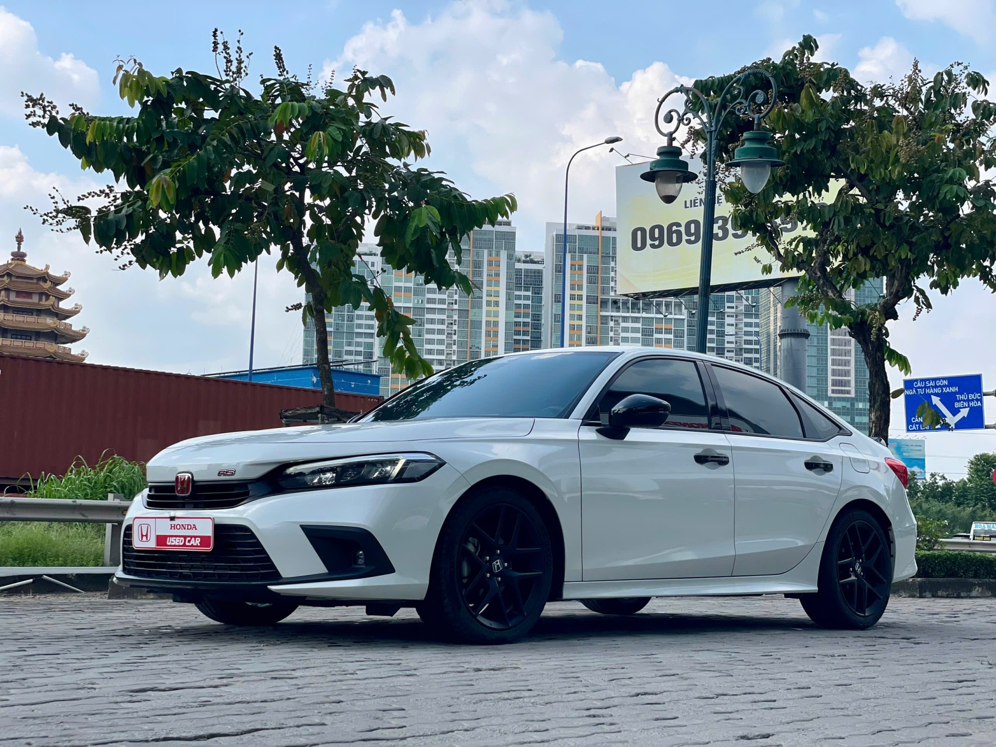 USED CAR - HONDA CIVIC RS 2024 - Màu Trắng - Odo 9.500km